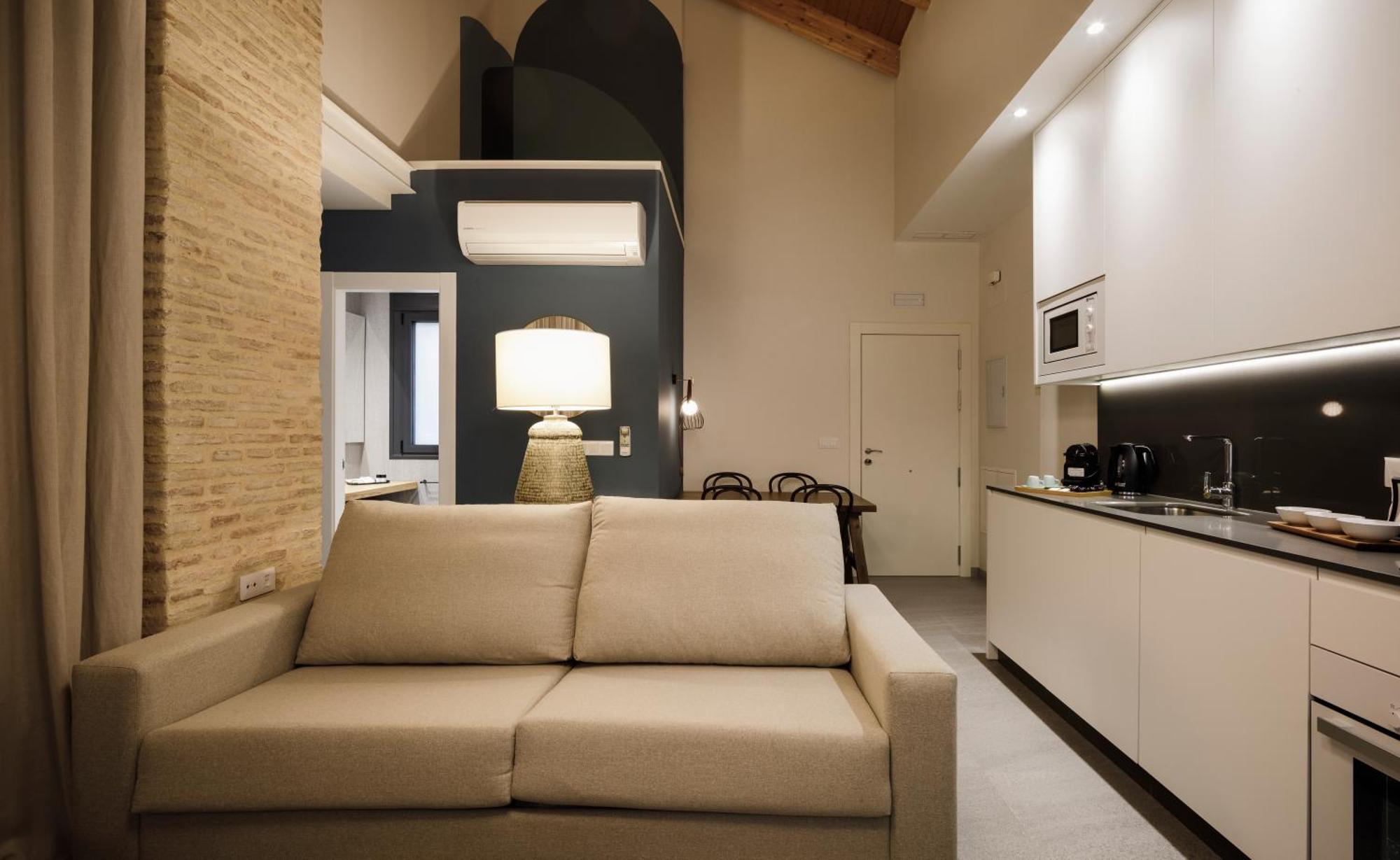 Terra Triana Apartments Севиля Екстериор снимка