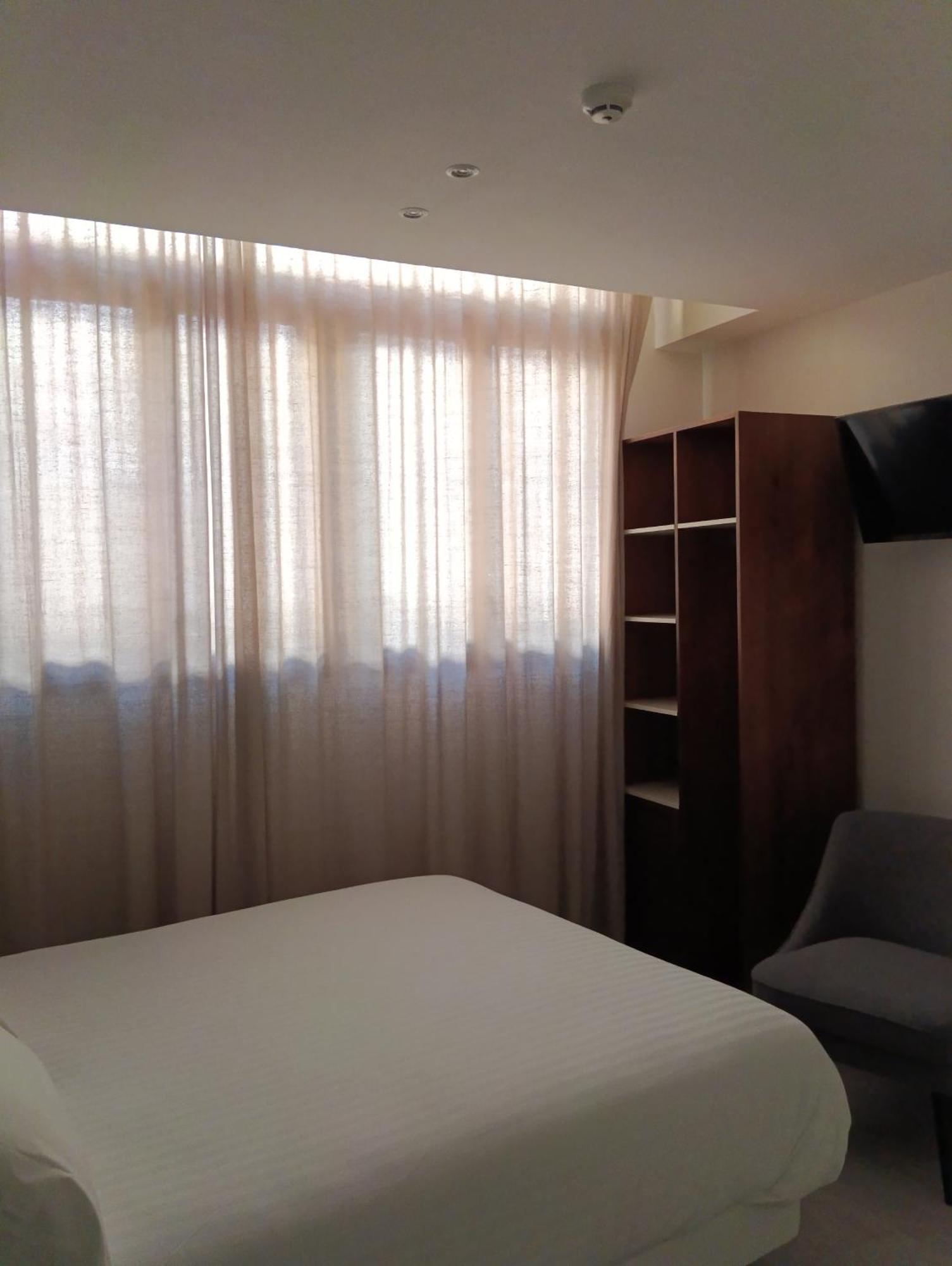 Terra Triana Apartments Севиля Екстериор снимка