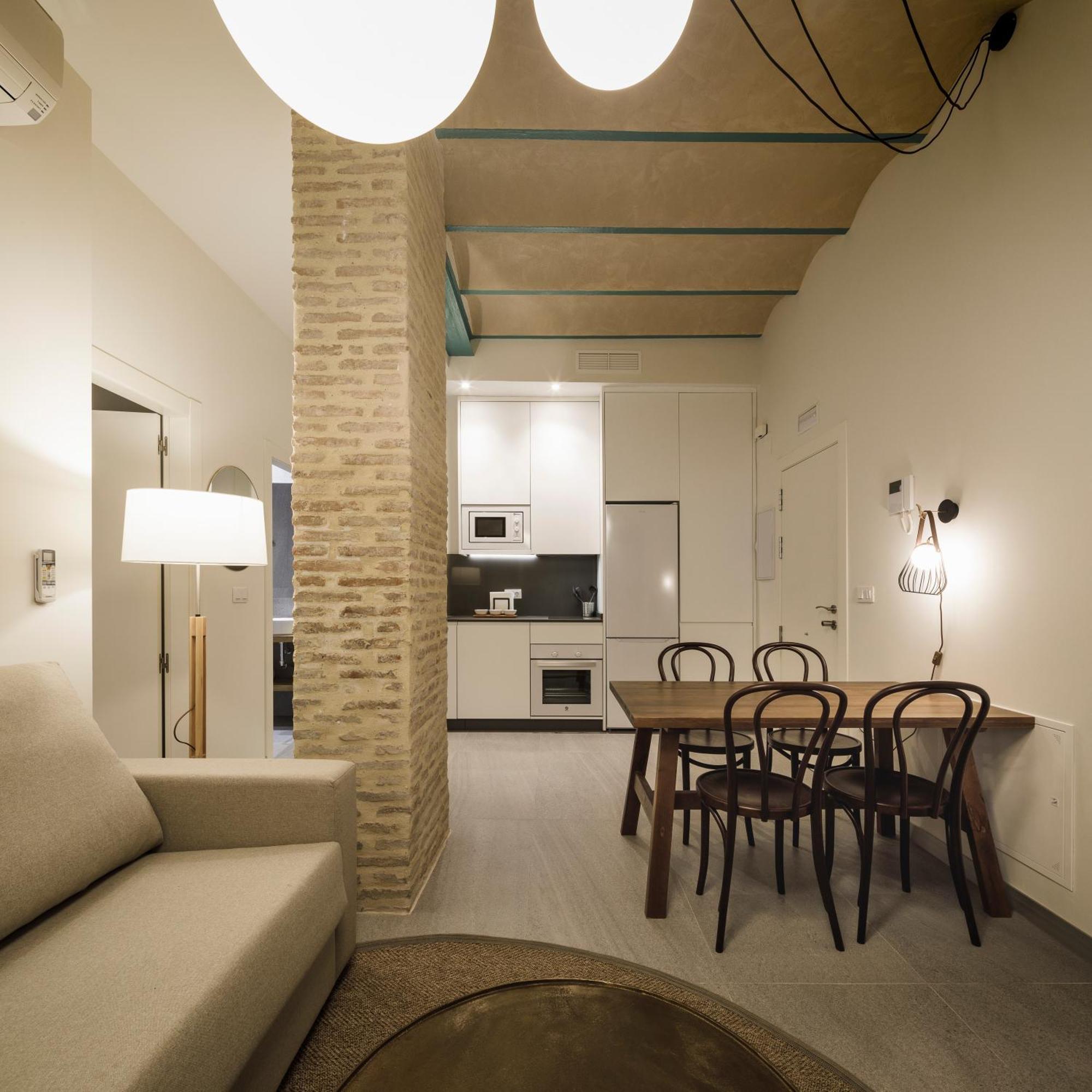 Terra Triana Apartments Севиля Екстериор снимка