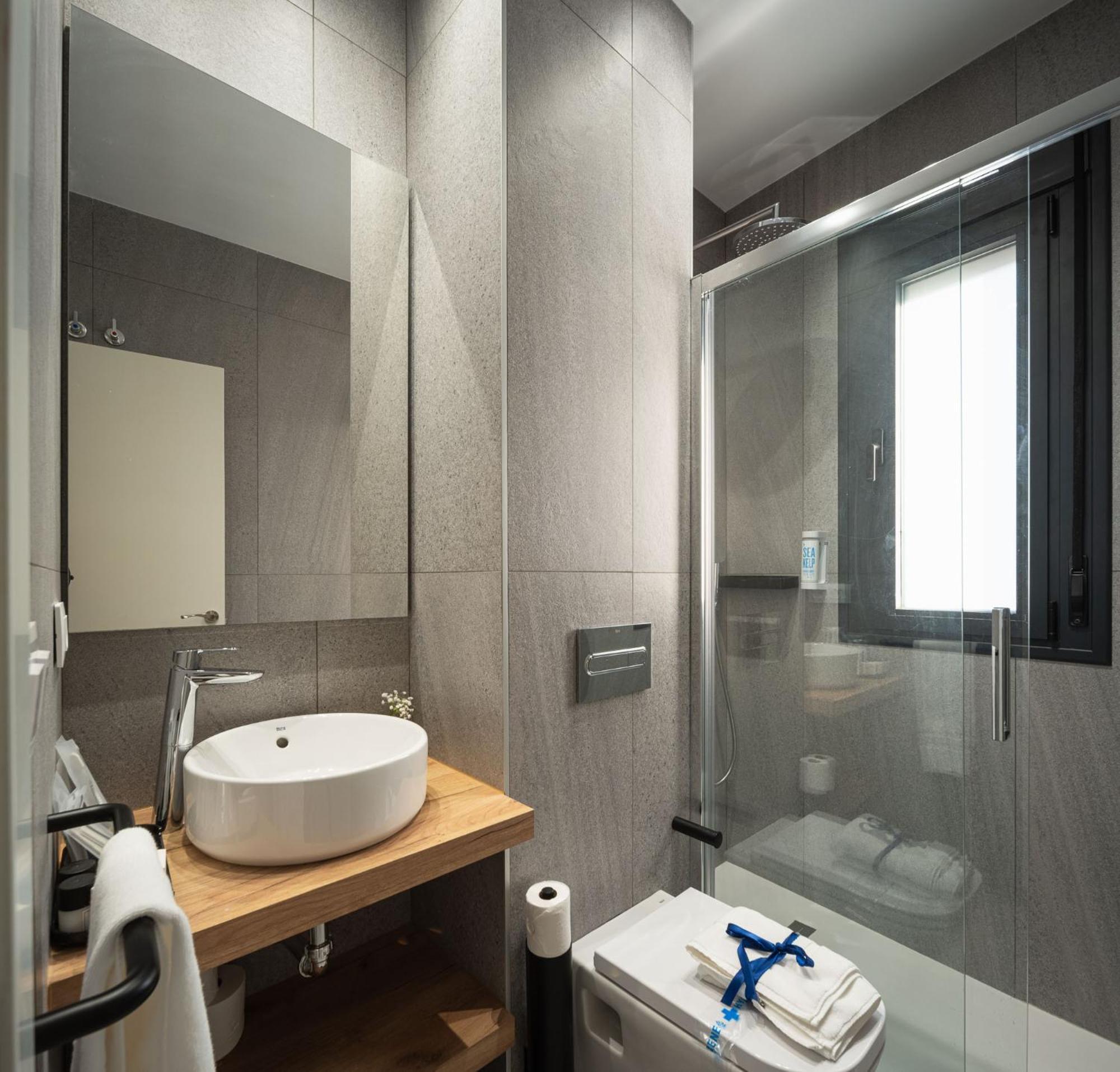 Terra Triana Apartments Севиля Екстериор снимка