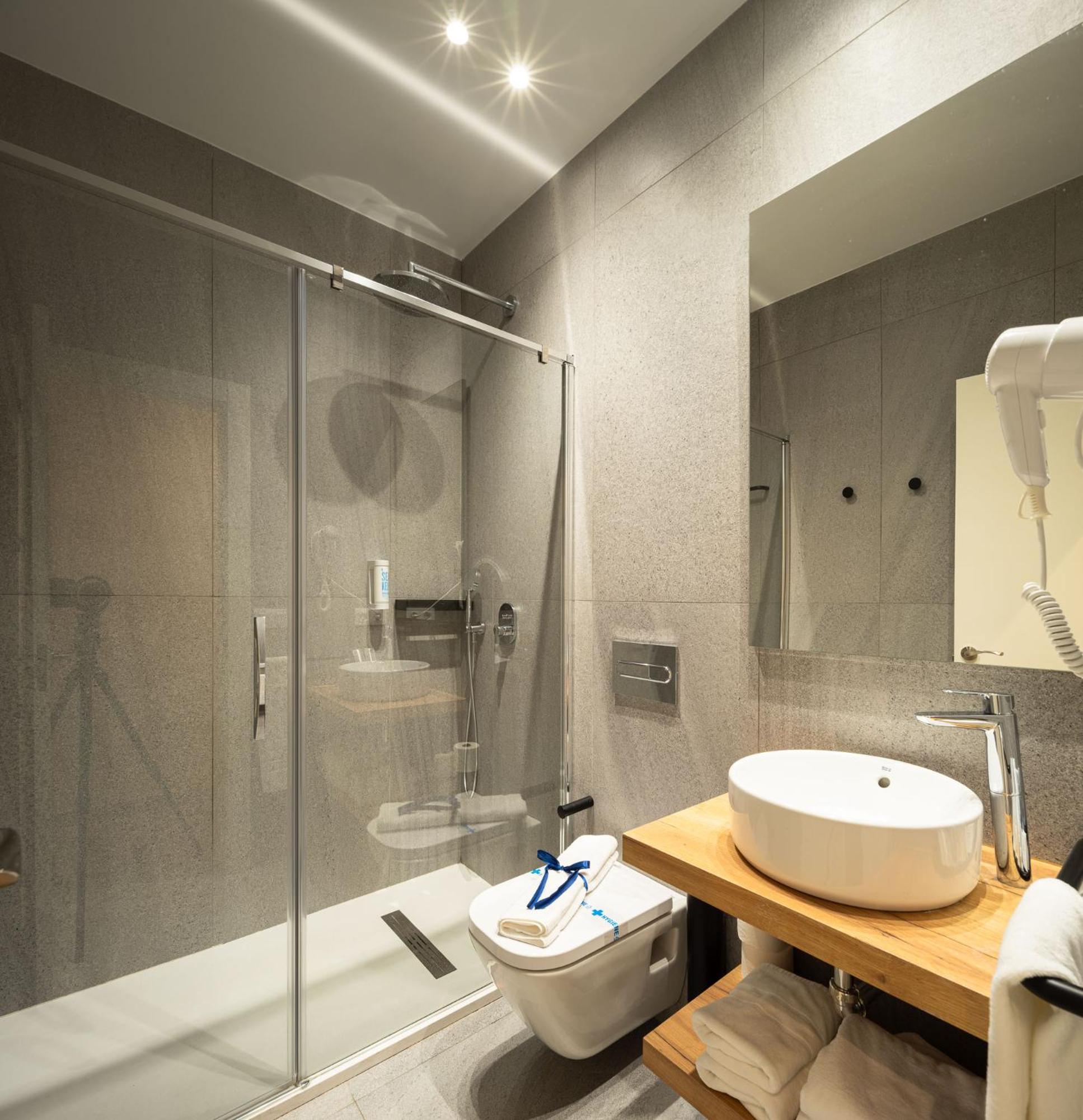 Terra Triana Apartments Севиля Екстериор снимка